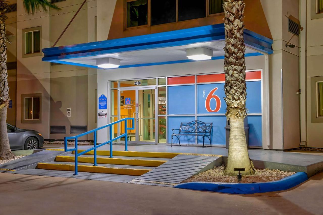 Motel 6-Eagle Pass, Tx - Lakeside Exterior photo